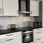 Large In Free Parking 10mins To Airport Excellent Customer Services * Schuttrange