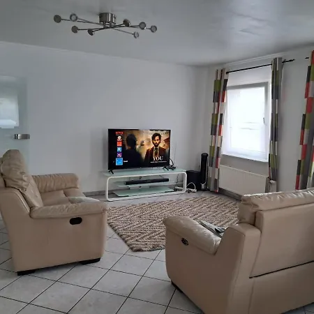 Large In Free Parking 10mins To Airport Excellent Customer Services Schuttrange