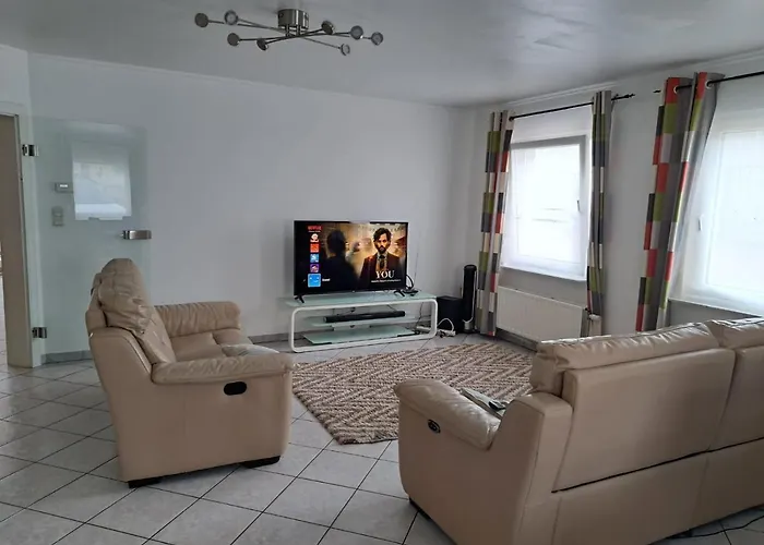 Large In Free Parking 10mins To Airport Excellent Customer Services Schuttrange