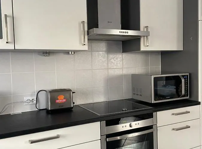 Large In Free Parking 10mins To Airport Excellent Customer Services * Schuttrange