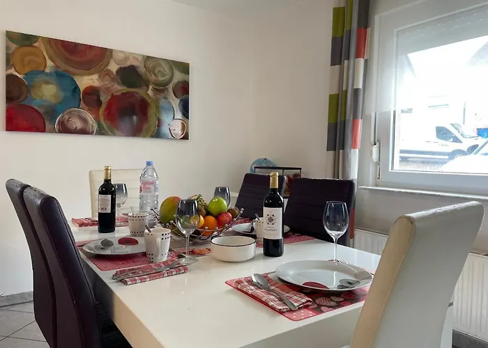 Large In Free Parking 10mins To Airport Excellent Customer Services Schuttrange