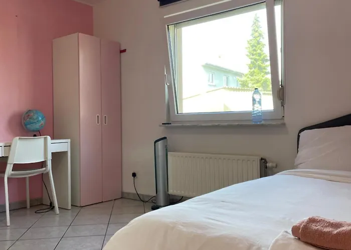 Large In Free Parking 10mins To Airport Excellent Customer Services Schuttrange